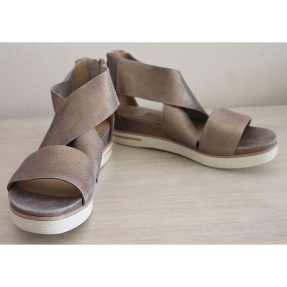Eileen Fisher Women's Sz 9M Platinum Metallic Suede Sport Back Zip Sandals - Picture 2 of 12
